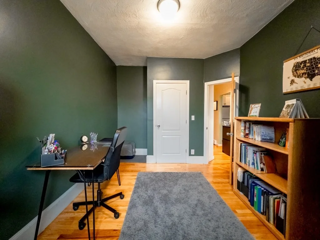 2 bed, 1 bath apartment for rent at 122 Day St Unit 2, Jamaica Plain — photo 20 of 22