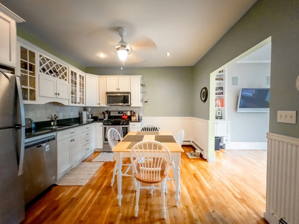 2 bed, 1 bath apartment for rent at 122 Day St Unit 2, Jamaica Plain — photo 22 of 22
