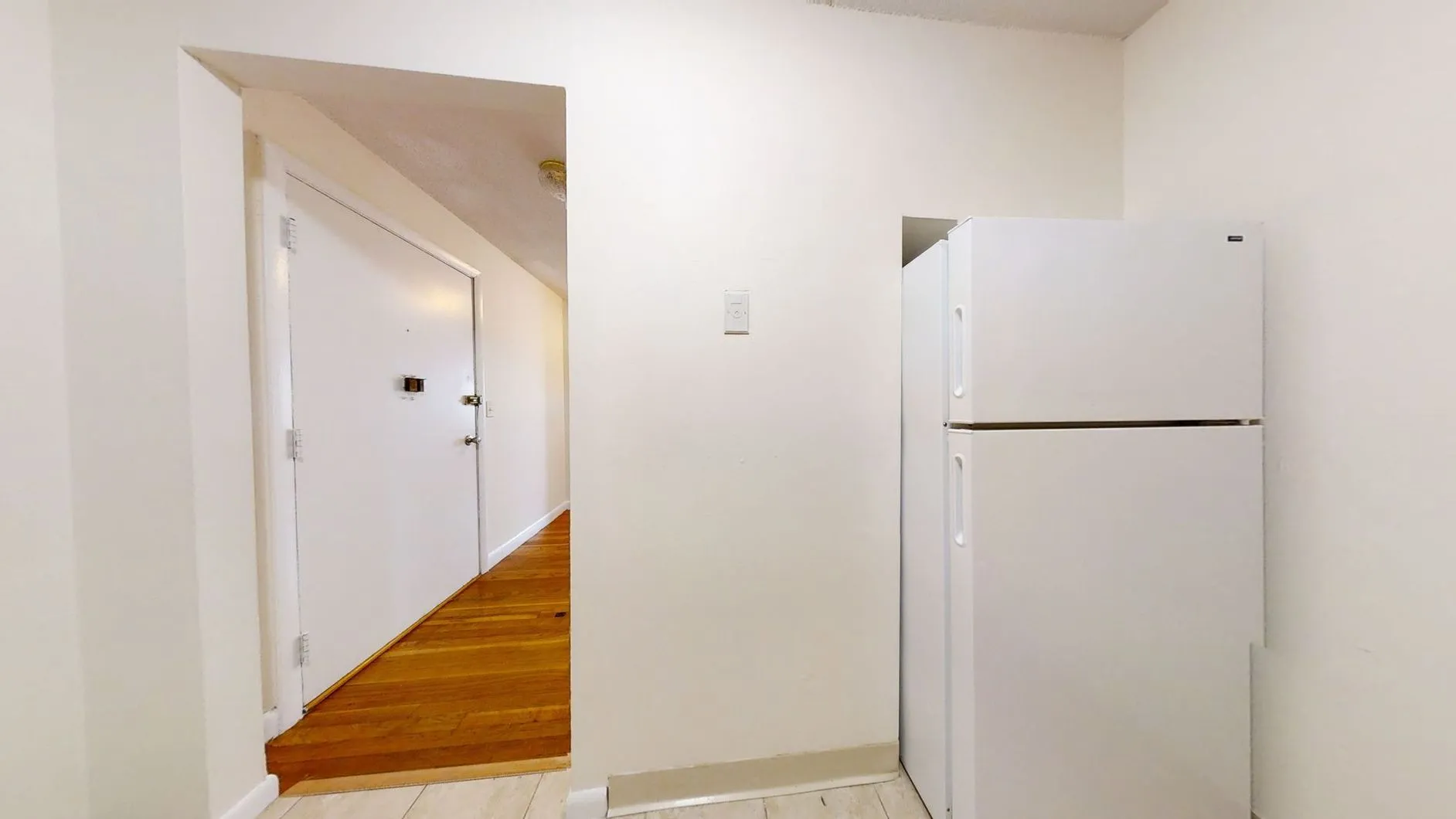 1 bed, 1 bath apartment for rent at 122 Dustin St Unit 15, Brighton — photo 5 of 13