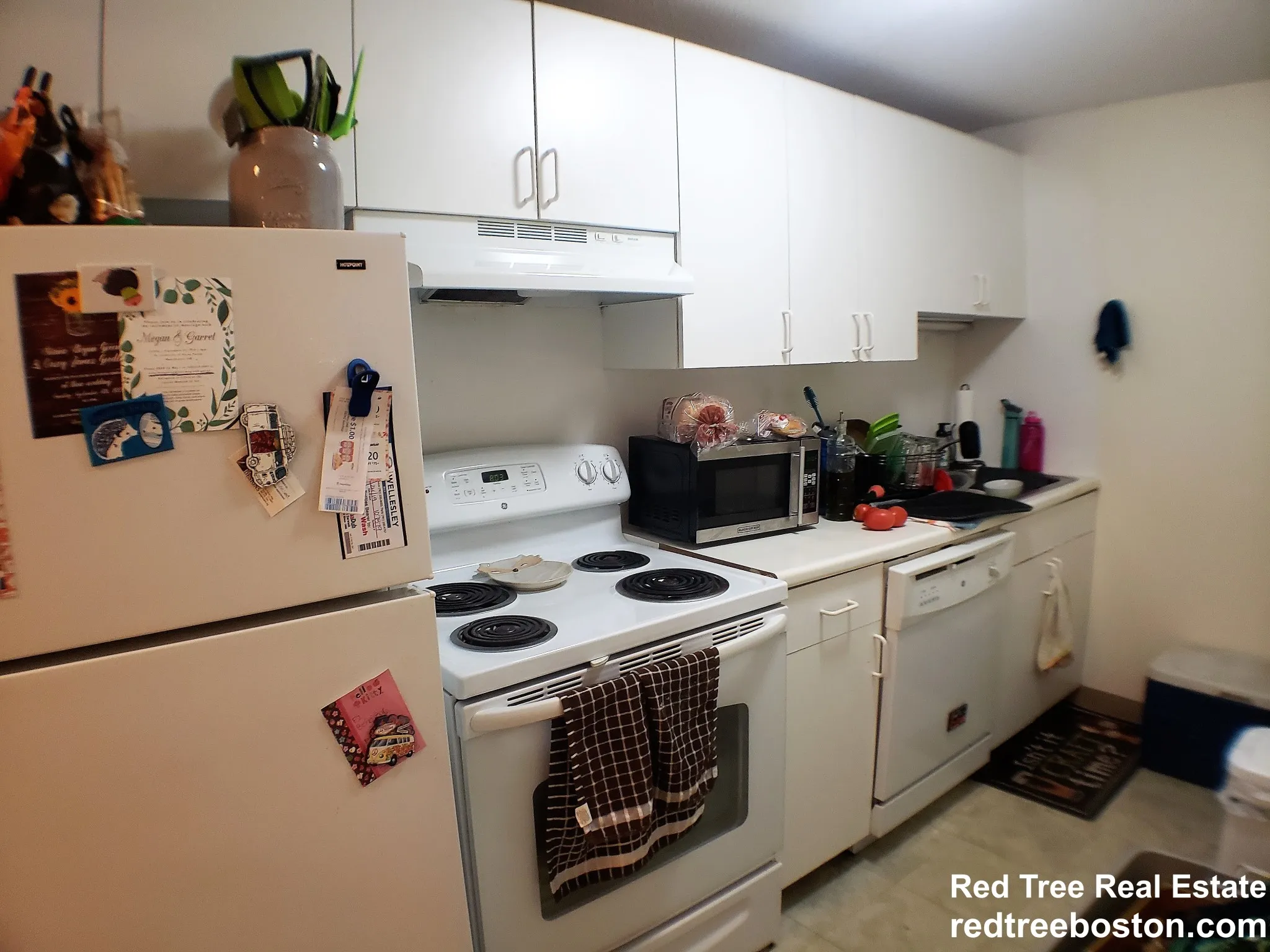 1 bed, 1 bath apartment for rent at 122 Dustin St Unit 22, Brighton — photo 3 of 10