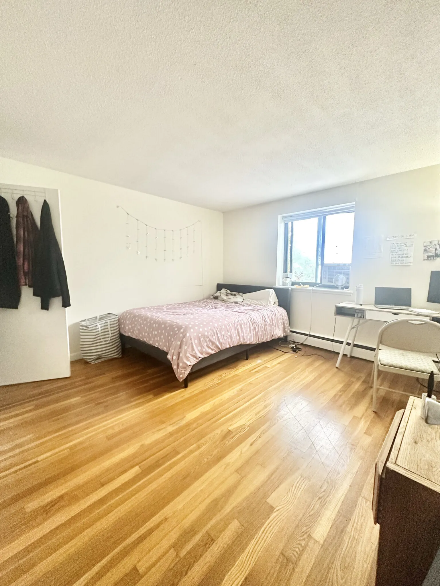 1 bed, 1 bath apartment for rent at 122 Dustin St Unit 25, Brighton — photo 3 of 6