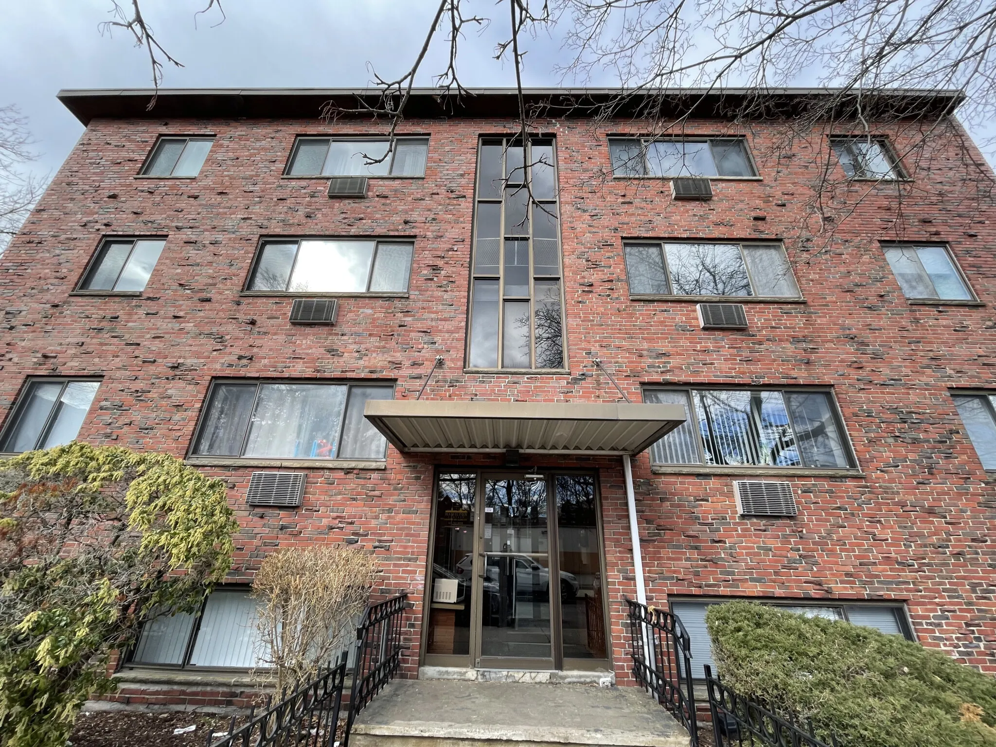 2 bed, 1 bath apartment for rent at 122 Dustin St Unit 36, Brighton — photo 25 of 27