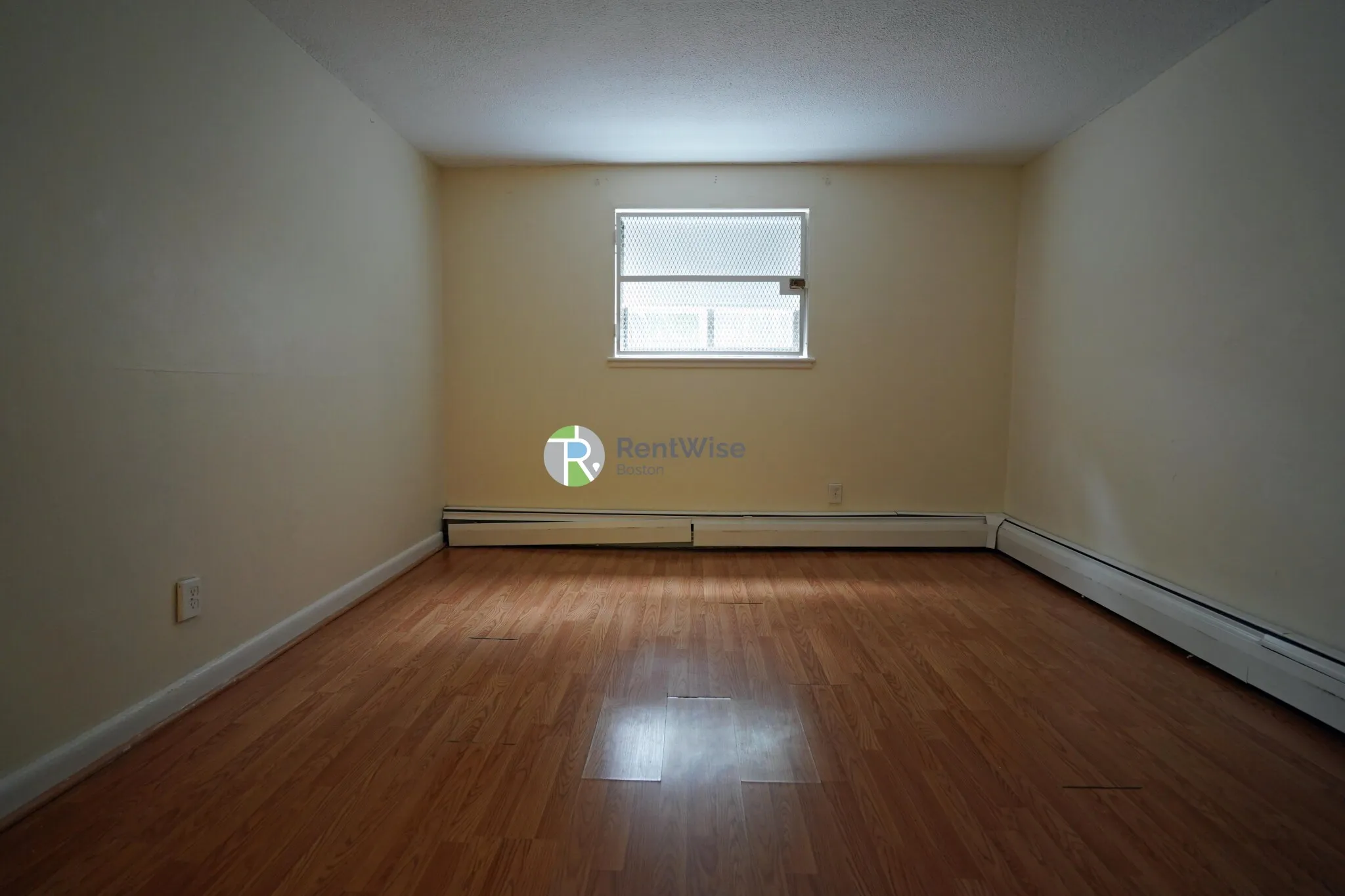 2 bed, 1 bath apartment for rent at 122 Dustin St Unit 4, Brighton — photo 7 of 12