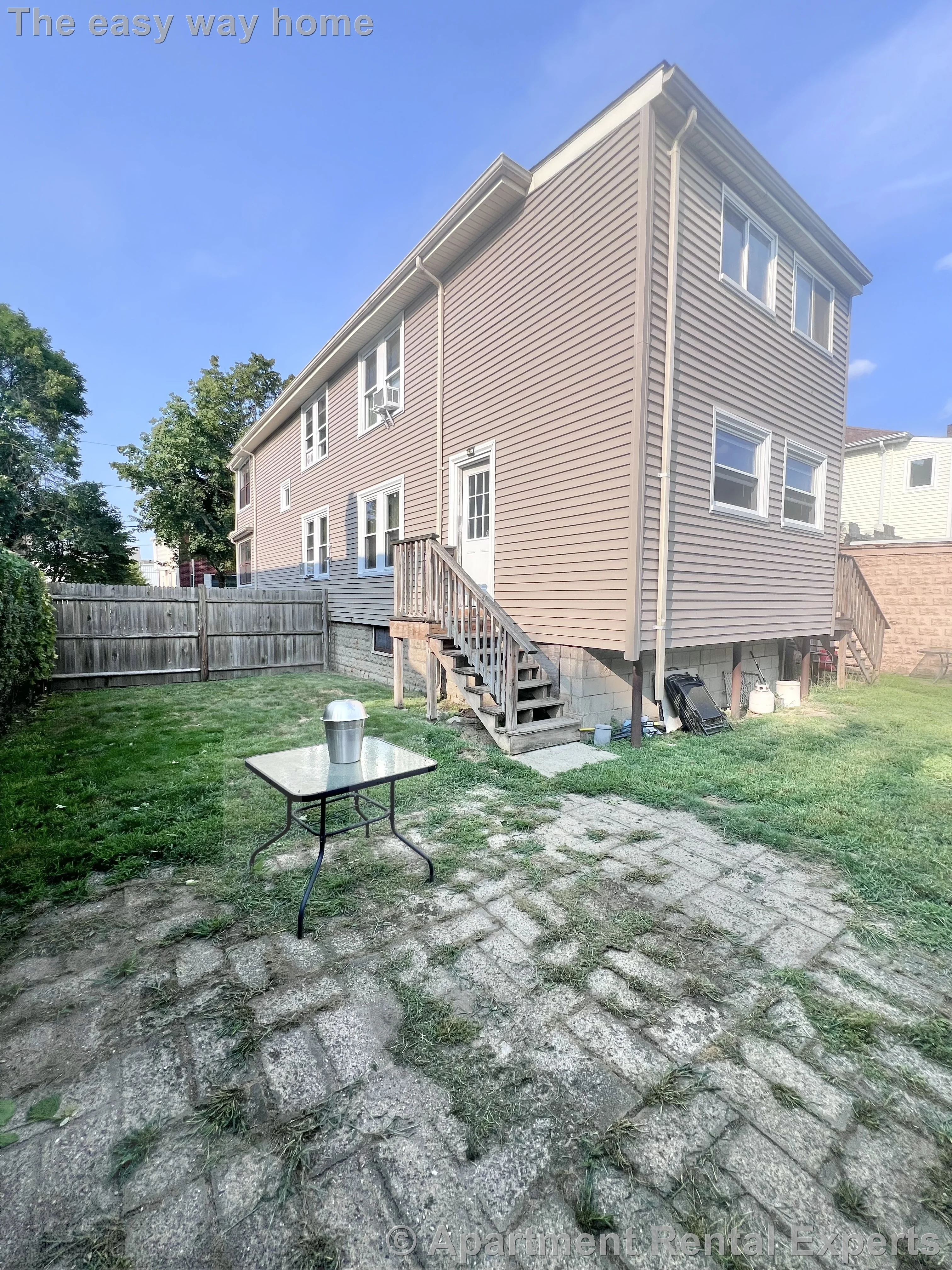 2 bed, 1 bath apartment for rent at 122 First St, Wellington — photo 4 of 28
