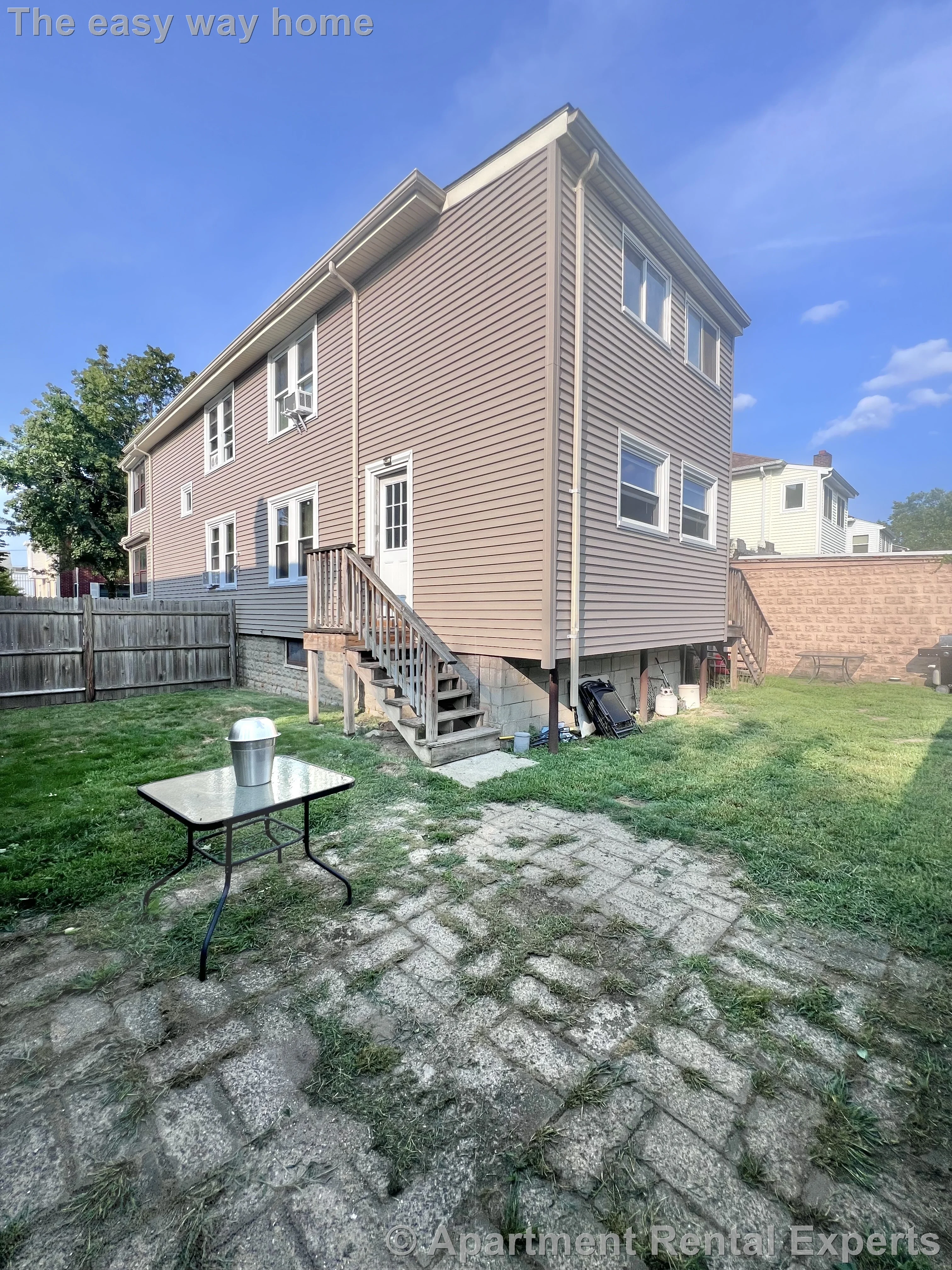 2 bed, 1 bath apartment for rent at 122 First St, Wellington — photo 3 of 28