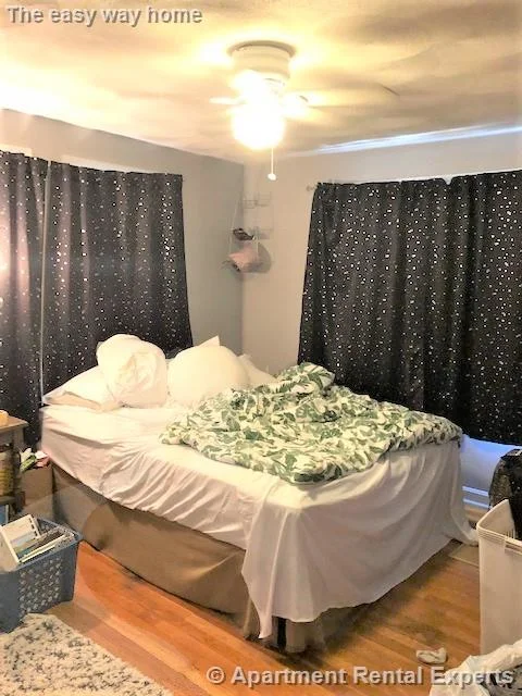 3 bed, 1 bath apartment for rent at 122 Frederick Ave, Tufts — photo 4 of 10