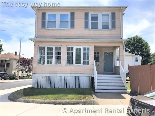 3 bed, 1 bath apartment for rent at 122 Frederick Ave, Tufts — photo 10 of 10