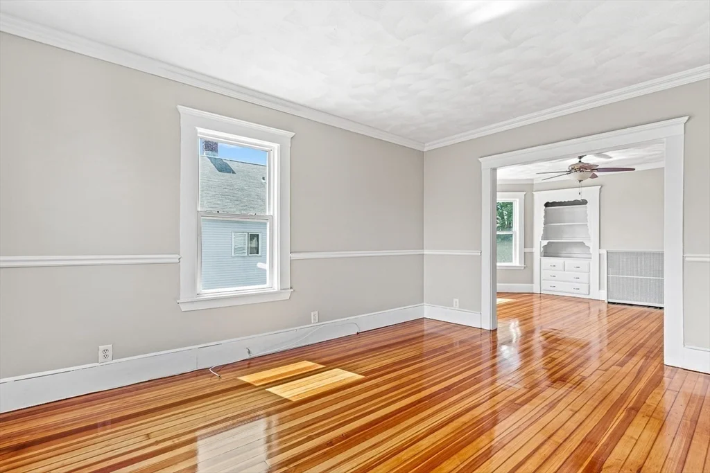 3 bed, 1 bath apartment for rent at 122 Grant Ave Unit 122, Glenwood — photo 6 of 19