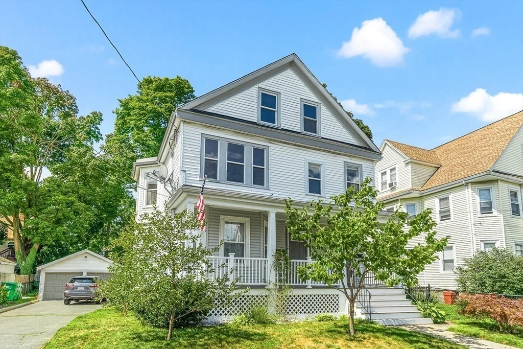 3 bed, 1 bath apartment for rent at 122 Grant Ave Unit 122, Glenwood — photo 1 of 19