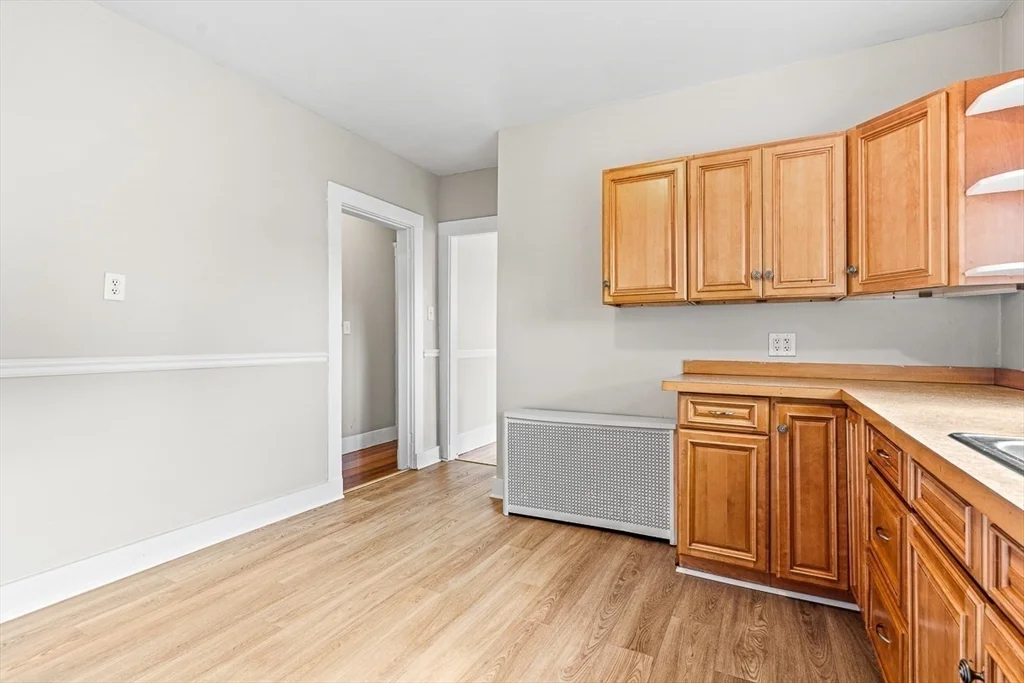 3 bed, 1 bath apartment for rent at 122 Grant Ave Unit 122, Glenwood — photo 12 of 19