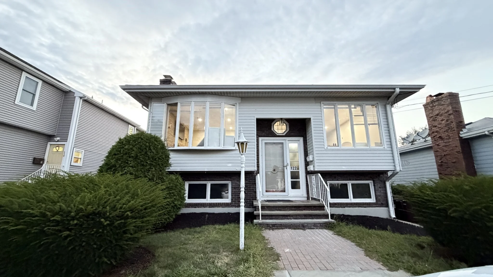 2 bed, 1 bath apartment for rent at 122 Lantern Rd Unit 1, Revere