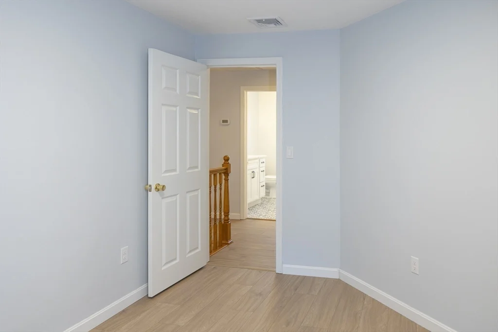 4 bed, 1 bath apartment for rent at 122 Leedham St Unit 122, Attleboro — photo 17 of 30