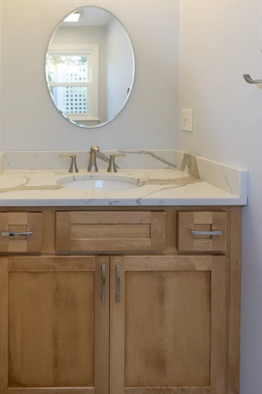 4 bed, 1 bath apartment for rent at 122 Leedham St Unit 122, Attleboro — photo 7 of 30