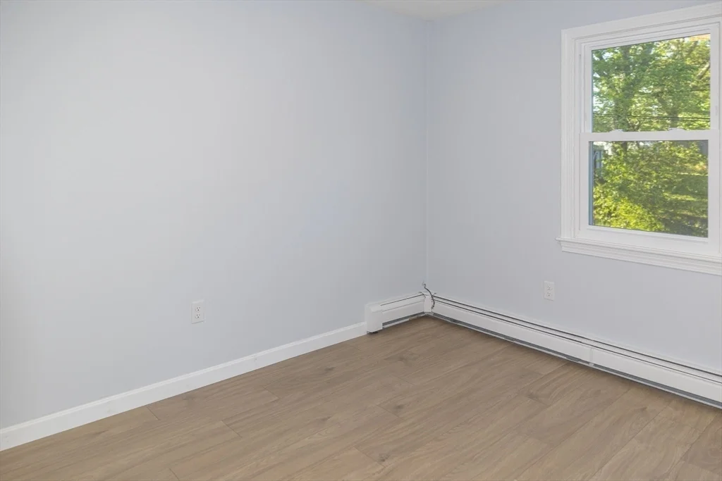 4 bed, 1 bath apartment for rent at 122 Leedham St Unit 122, Attleboro — photo 20 of 30