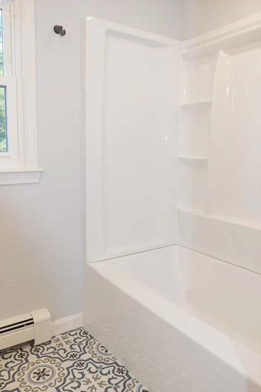 4 bed, 1 bath apartment for rent at 122 Leedham St Unit 122, Attleboro — photo 24 of 30