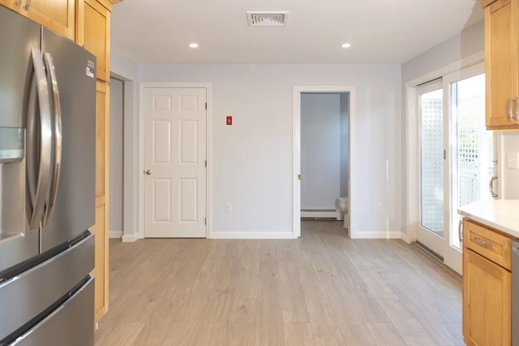 4 bed, 1 bath apartment for rent at 122 Leedham St Unit 122, Attleboro — photo 12 of 30