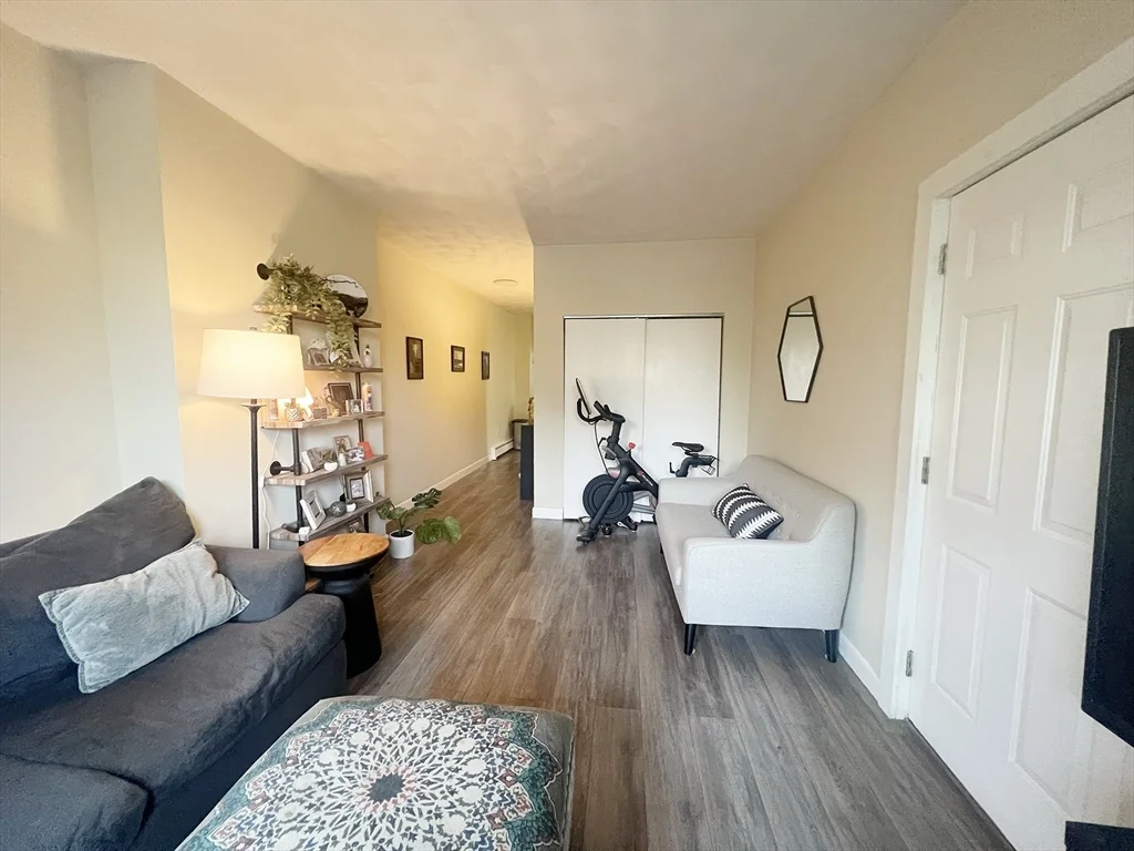 1 bed, 1 bath apartment for rent at 122 London Unit 2, East Boston — photo 18 of 19