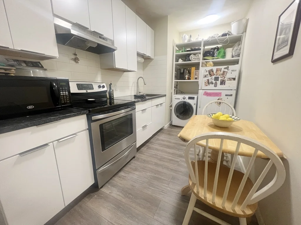 1 bed, 1 bath apartment for rent at 122 London Unit 2, East Boston — photo 10 of 19