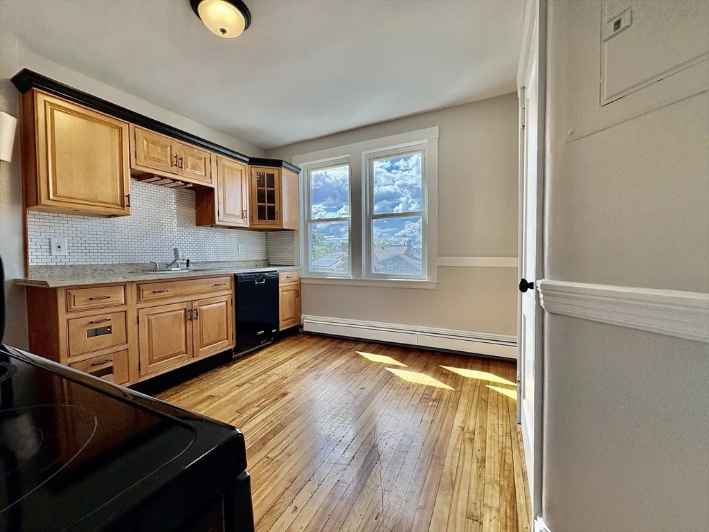 3 bed, 1 bath apartment for rent at 122 Rawson Rd Unit 3, Quincy — photo 7 of 28
