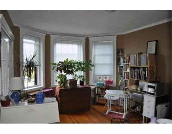 Studio bed, 1 bath apartment for rent at 122 Riverway Unit 17, Fenway — photo 1 of 5