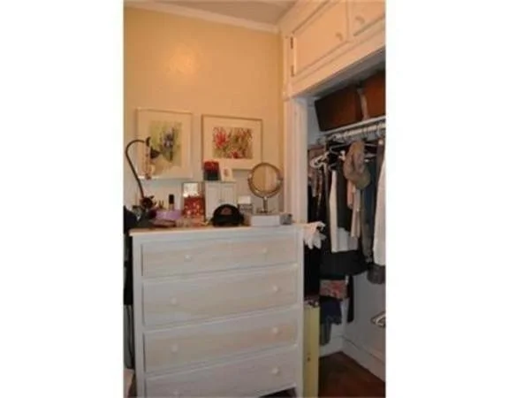 Studio bed, 1 bath apartment for rent at 122 Riverway Unit 17, Fenway — photo 3 of 5
