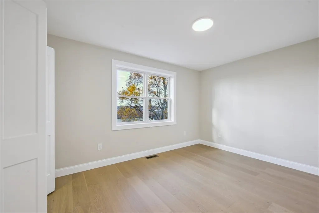 3 bed, 2 bath apartment for rent at 122 Stowe St Unit 122, Fall River — photo 9 of 21