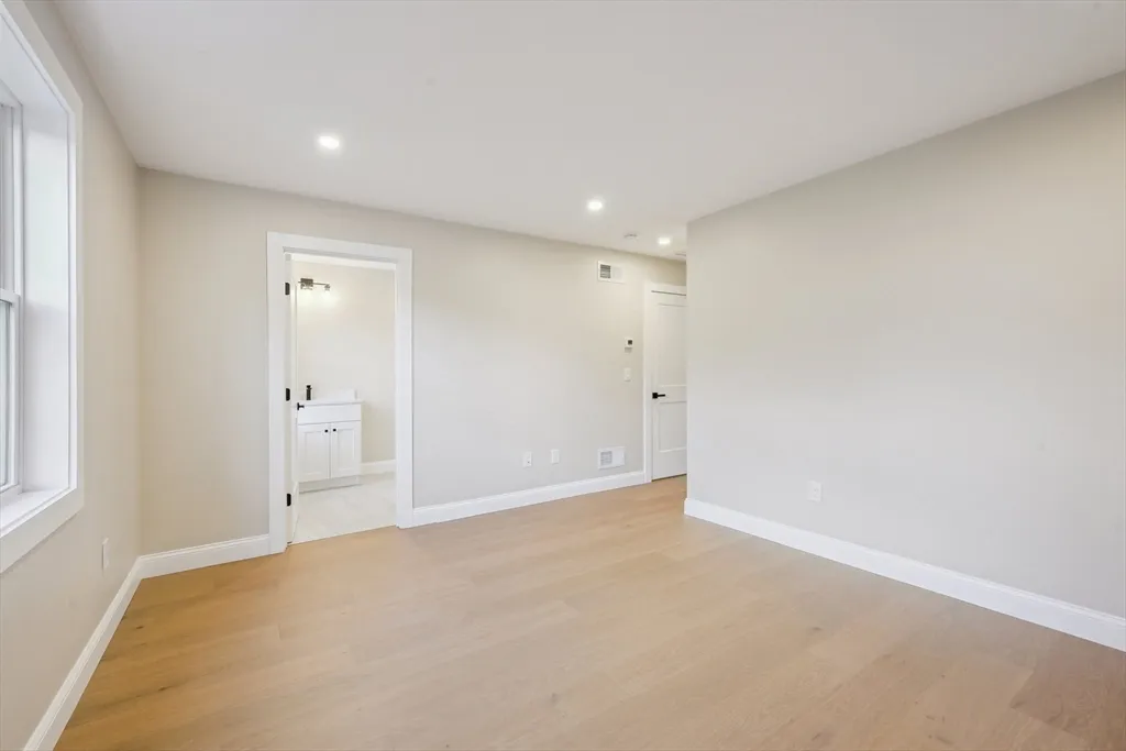 3 bed, 2 bath apartment for rent at 122 Stowe St Unit 122, Fall River — photo 14 of 21