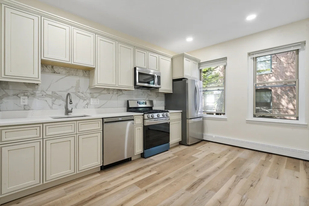 2 bed, 1 bath apartment for rent at 122 Union Park St Unit 1, South End — photo 3 of 13
