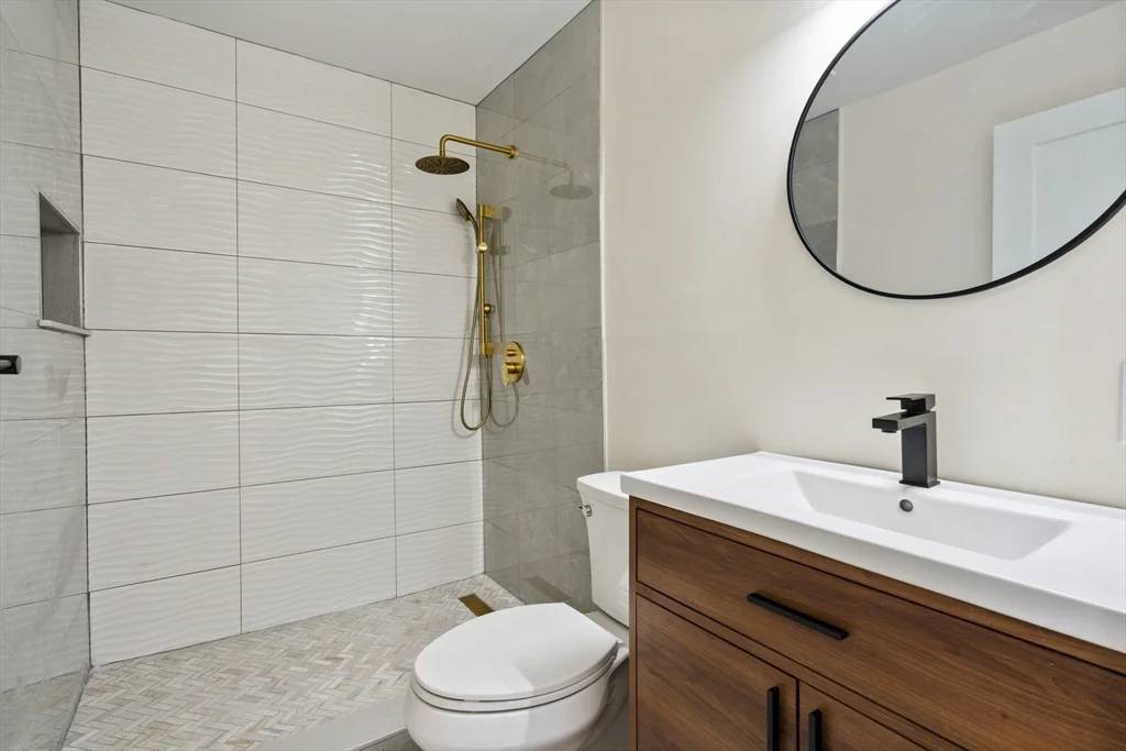2 bed, 1 bath apartment for rent at 122 Union Park St Unit 1, South End — photo 10 of 13