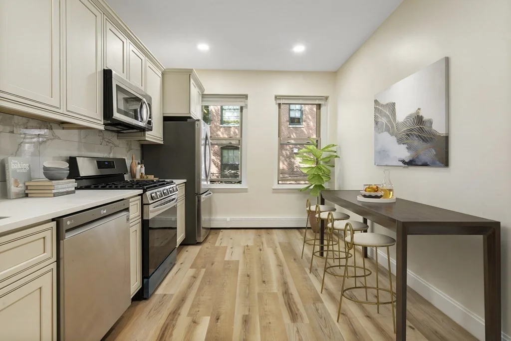 2 bed, 1 bath apartment for rent at 122 Union Park St Unit 2, South End — photo 3 of 12