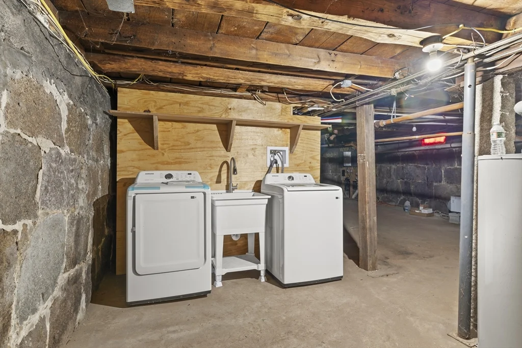 2 bed, 1 bath apartment for rent at 122 Union St Unit B, Rockland — photo 16 of 21