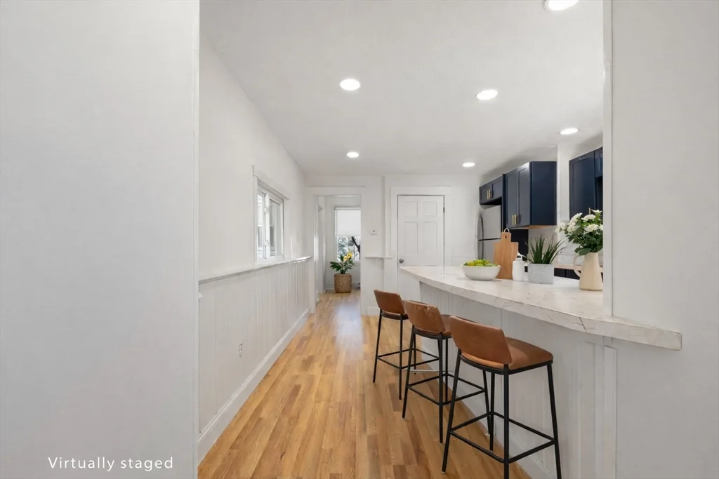 2 bed, 1 bath apartment for rent at 122 Union St Unit B, Rockland — photo 3 of 21