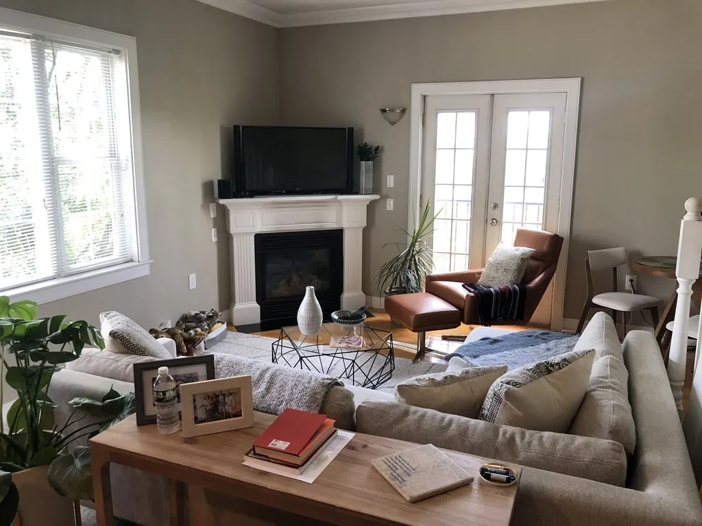 2 bed, 2 bath apartment for rent at 122 W Broadway Unit 6, South Boston — photo 5 of 18