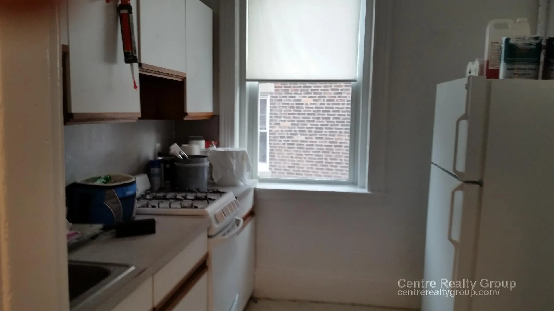 2 bed, 1 bath apartment for rent at 122 Warren St, Roxbury — photo 3 of 4