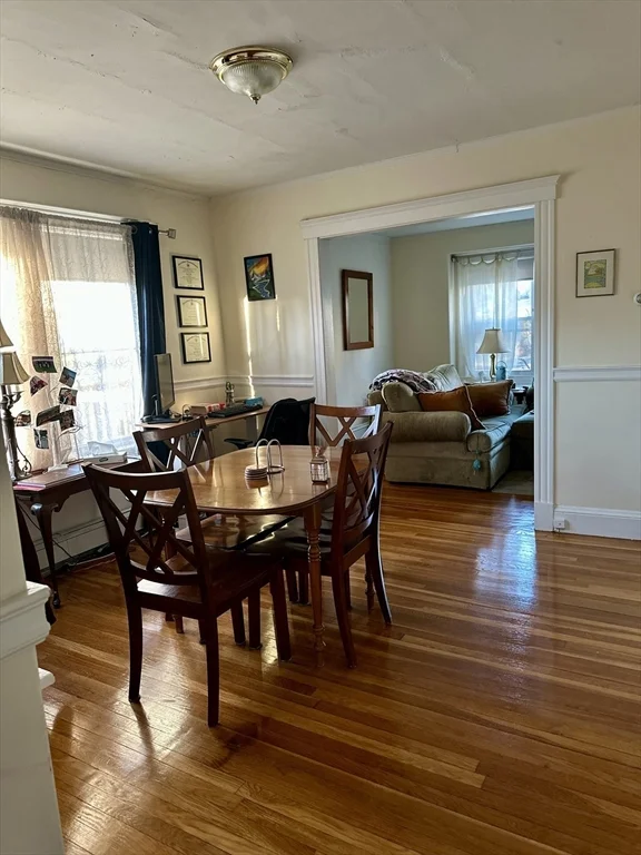 2 bed, 1 bath apartment for rent at 122 Warren St Unit 1, West Medford — photo 3 of 18