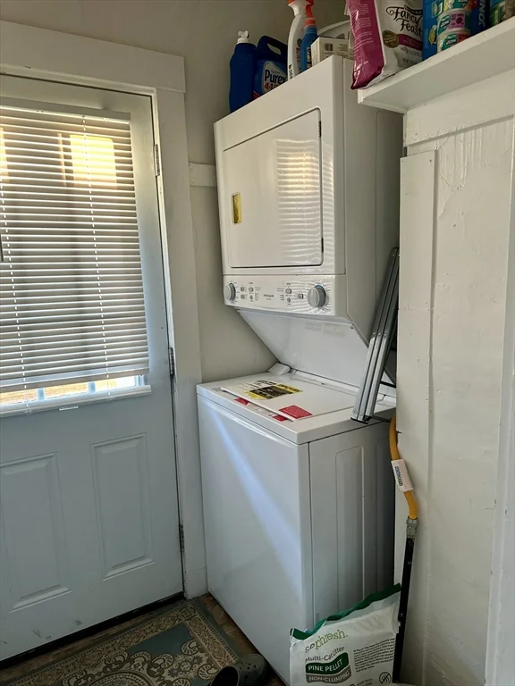 2 bed, 1 bath apartment for rent at 122 Warren St Unit 1, West Medford — photo 16 of 18