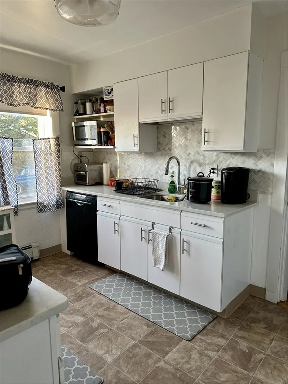 2 bed, 1 bath apartment for rent at 122 Warren St Unit 1, West Medford — photo 7 of 18