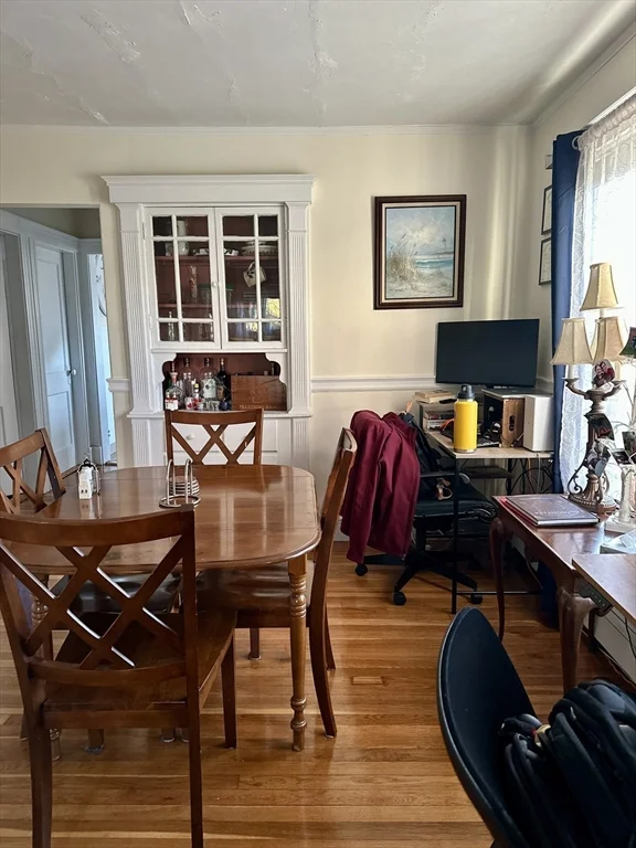 2 bed, 1 bath apartment for rent at 122 Warren St Unit 1, West Medford — photo 4 of 18