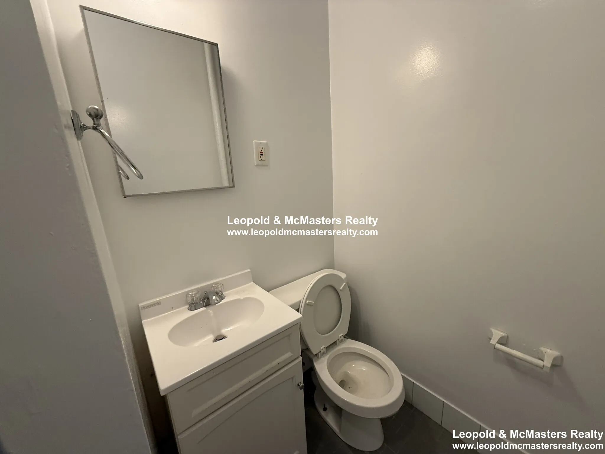 2 bed, 1 bath apartment for rent at 122 Warren St Unit 6, Brighton — photo 6 of 9