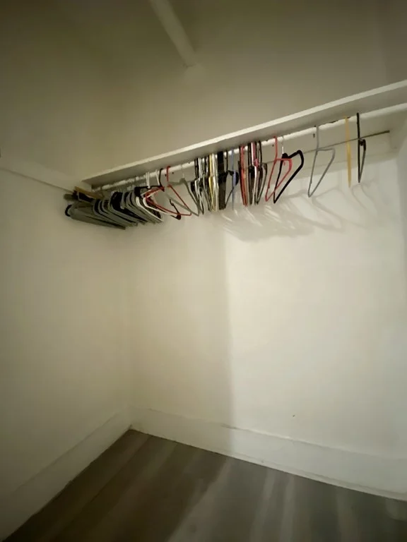 1 bed, 1 bath apartment for rent at 122 Washington Ave Unit B, Bellingham Square — photo 12 of 12