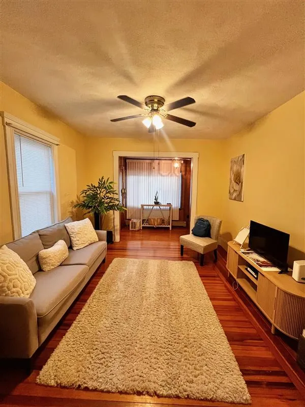2 bed, 1 bath apartment for rent at 122 Willis Ave Unit 1, South Medford — photo 12 of 21