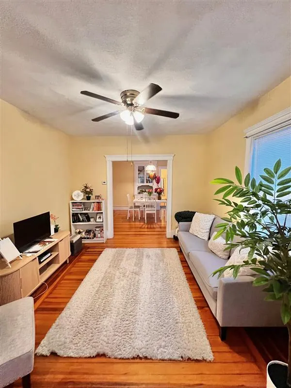 2 bed, 1 bath apartment for rent at 122 Willis Ave Unit 1, South Medford — photo 15 of 21