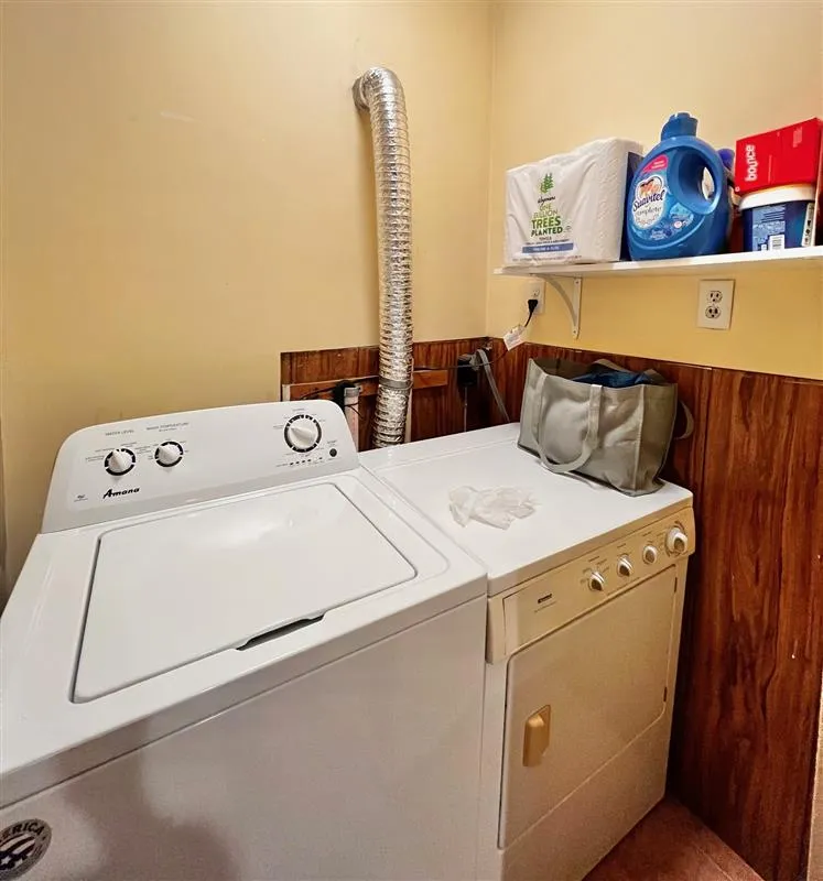 1 bed, 1 bath apartment for rent at 122 Willis Ave Unit 2, South Medford — photo 11 of 21