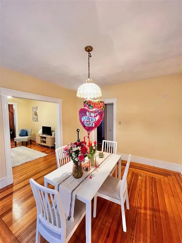 1 bed, 1 bath apartment for rent at 122 Willis Ave Unit 2, South Medford — photo 5 of 21