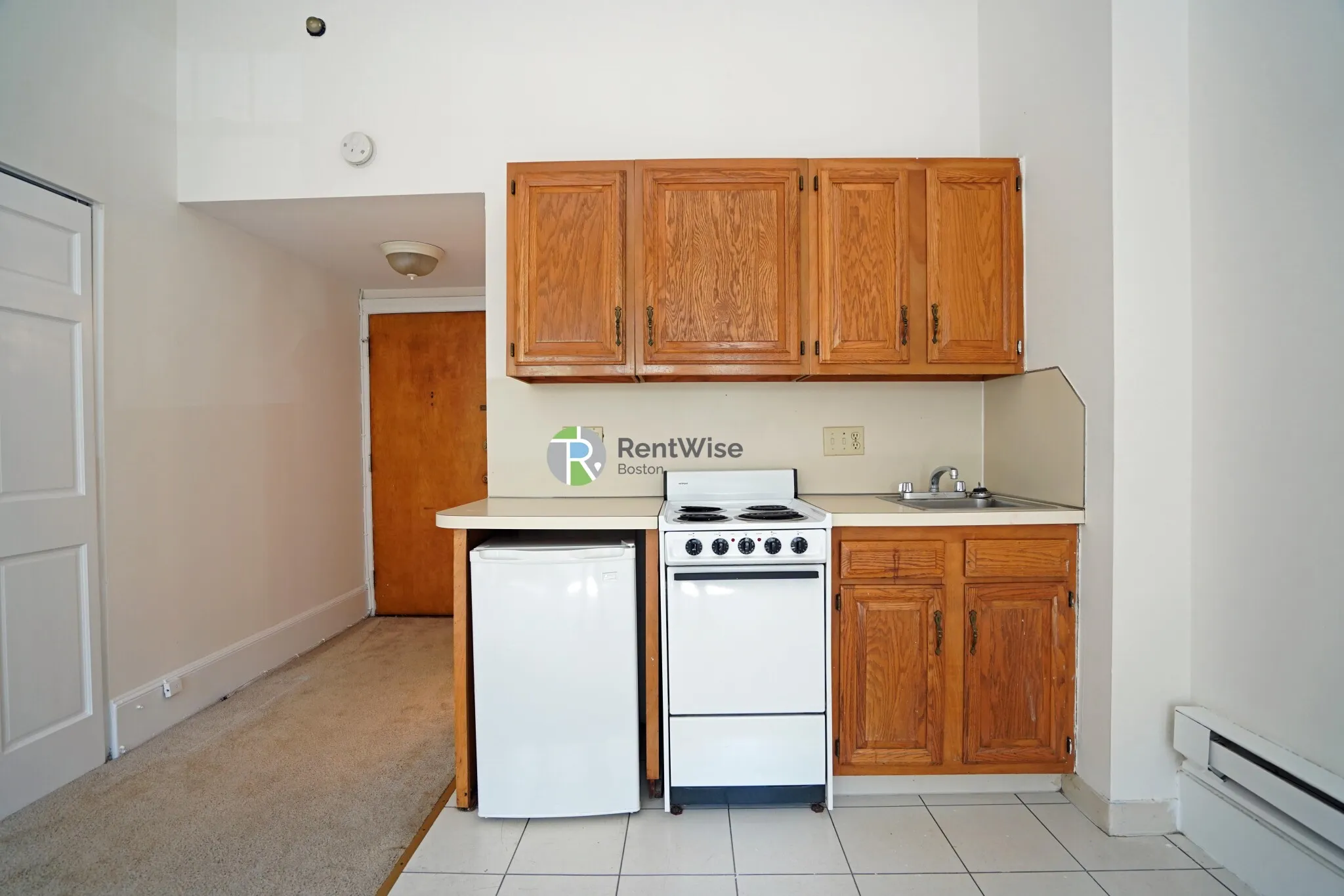 Studio bed, 1 bath apartment for rent at 1223 Beacon St Unit 105, Brookline — photo 6 of 17