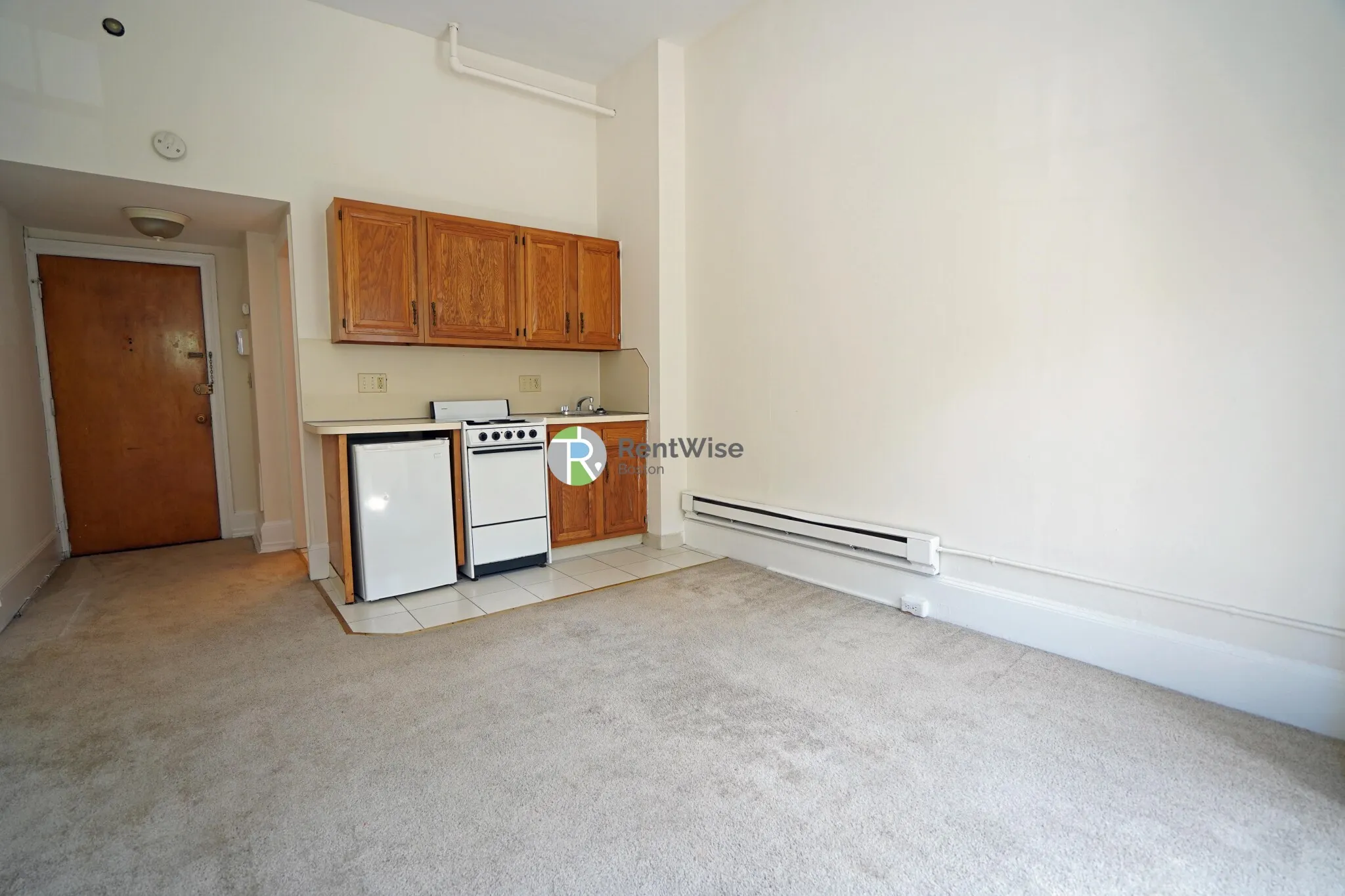 Studio bed, 1 bath apartment for rent at 1223 Beacon St Unit 105, Brookline — photo 5 of 17