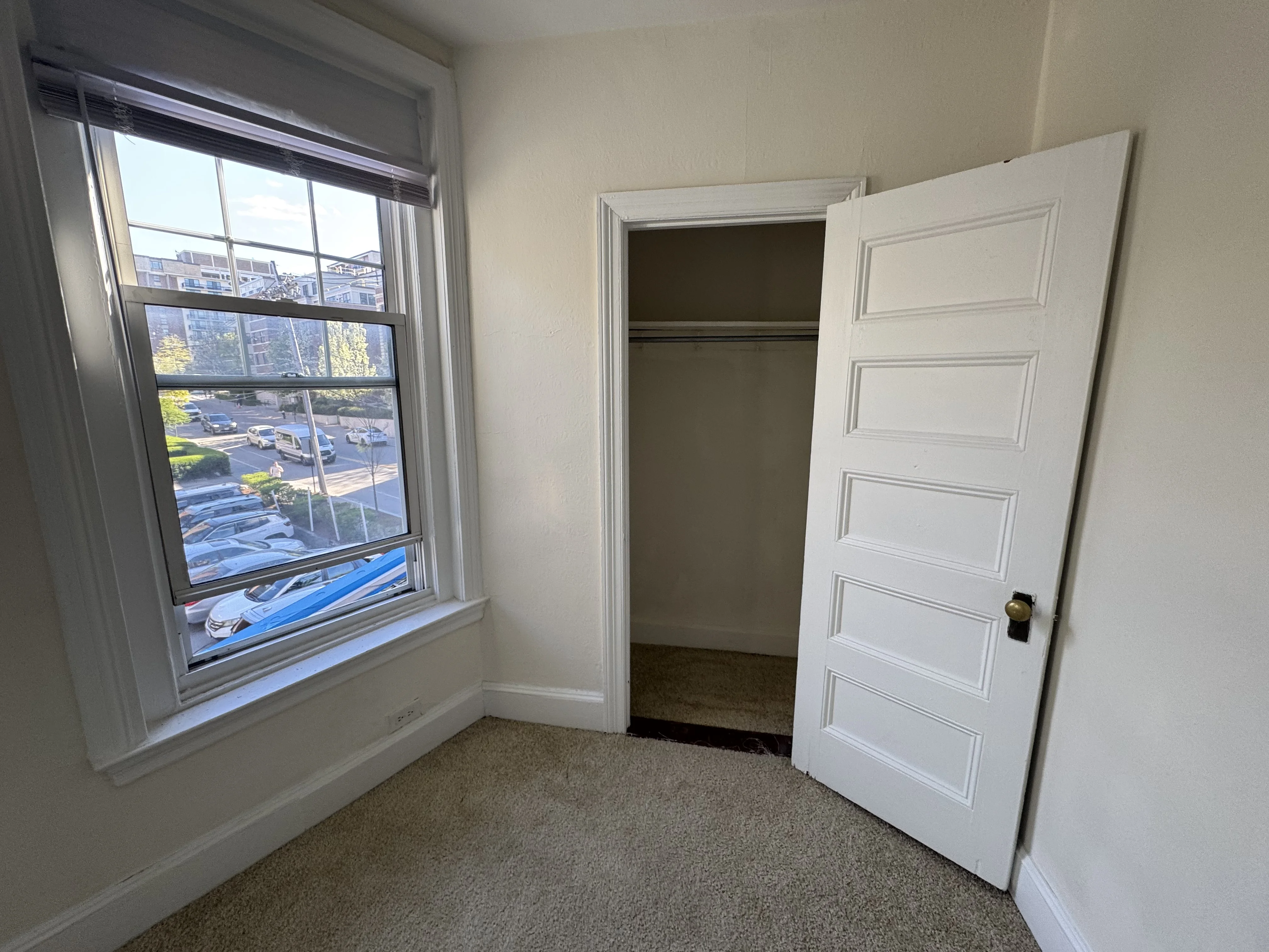 1 bed, 1 bath apartment for rent at 1223 Beacon St Unit 207, Coolidge Corner — photo 5 of 6