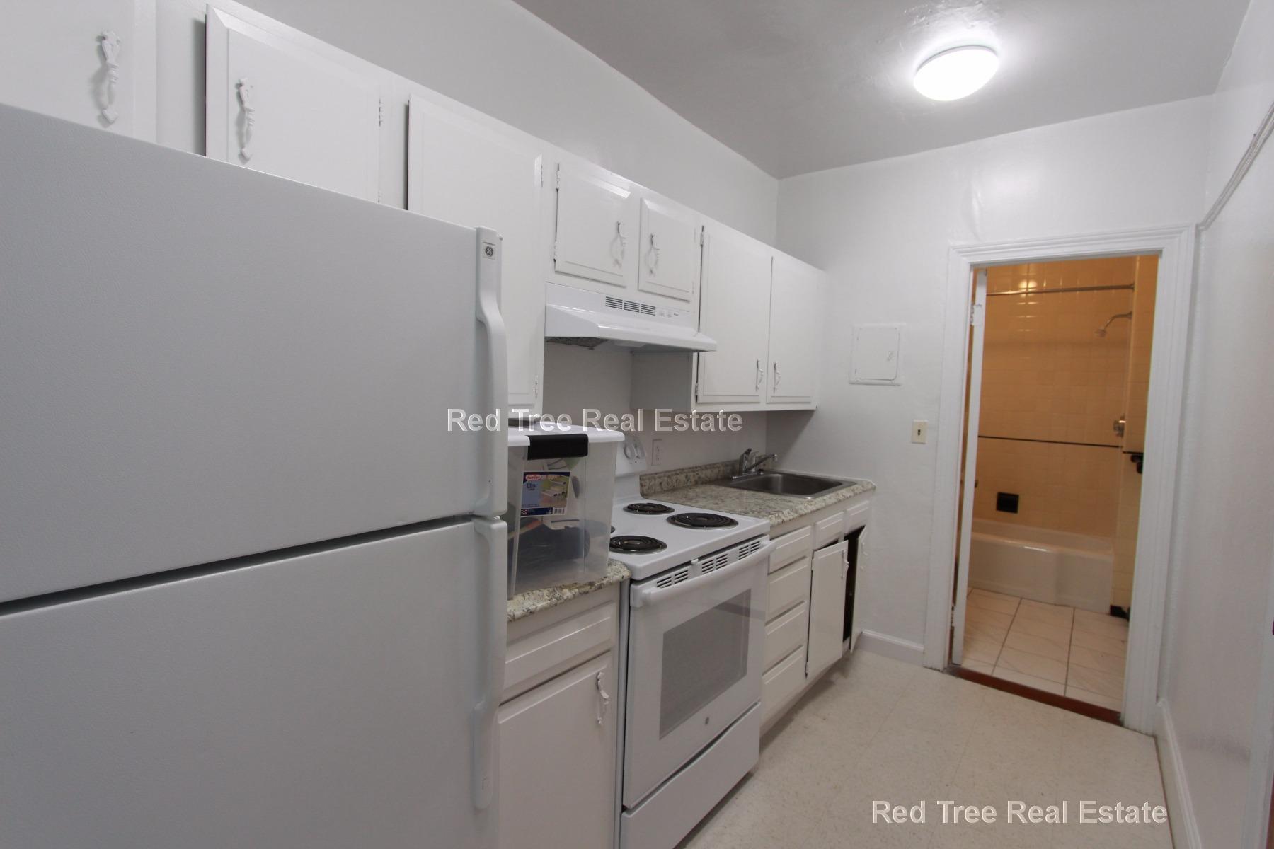2 bed, 1 bath apartment for rent at 1223 Beacon St Unit 409, Brookline