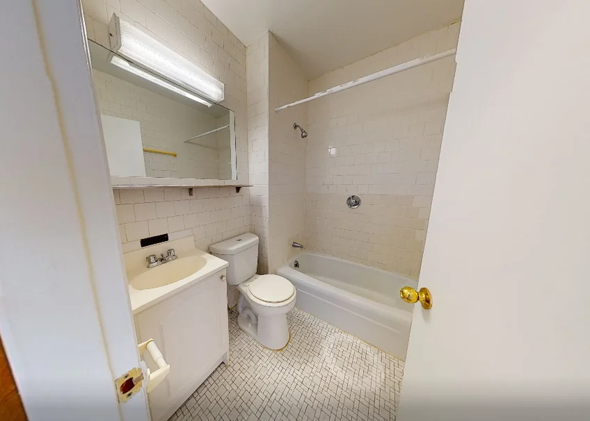 Studio bed, 1 bath apartment for rent at 1223 Beacon St Unit 412, Brookline — photo 8 of 9