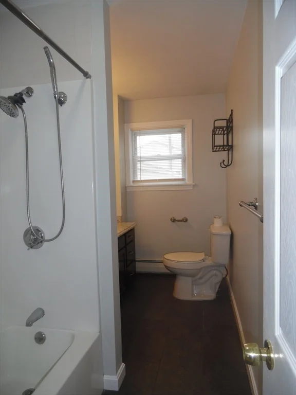 2 bed, 1 bath apartment for rent at 1226 North Main St Unit 1, Fall River — photo 9 of 10